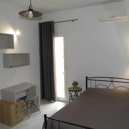 Aparthotel Talos And *