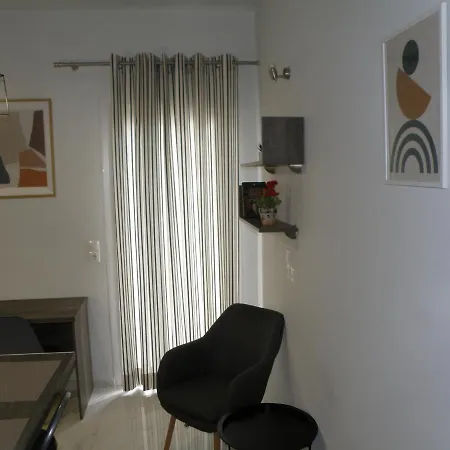 Talos And Aparthotel
